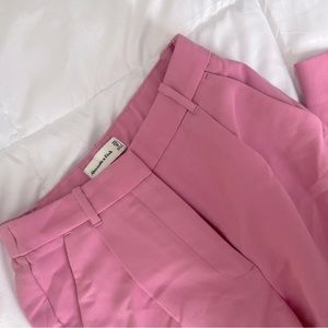 A&F Tailored Relaxed Straight Pant